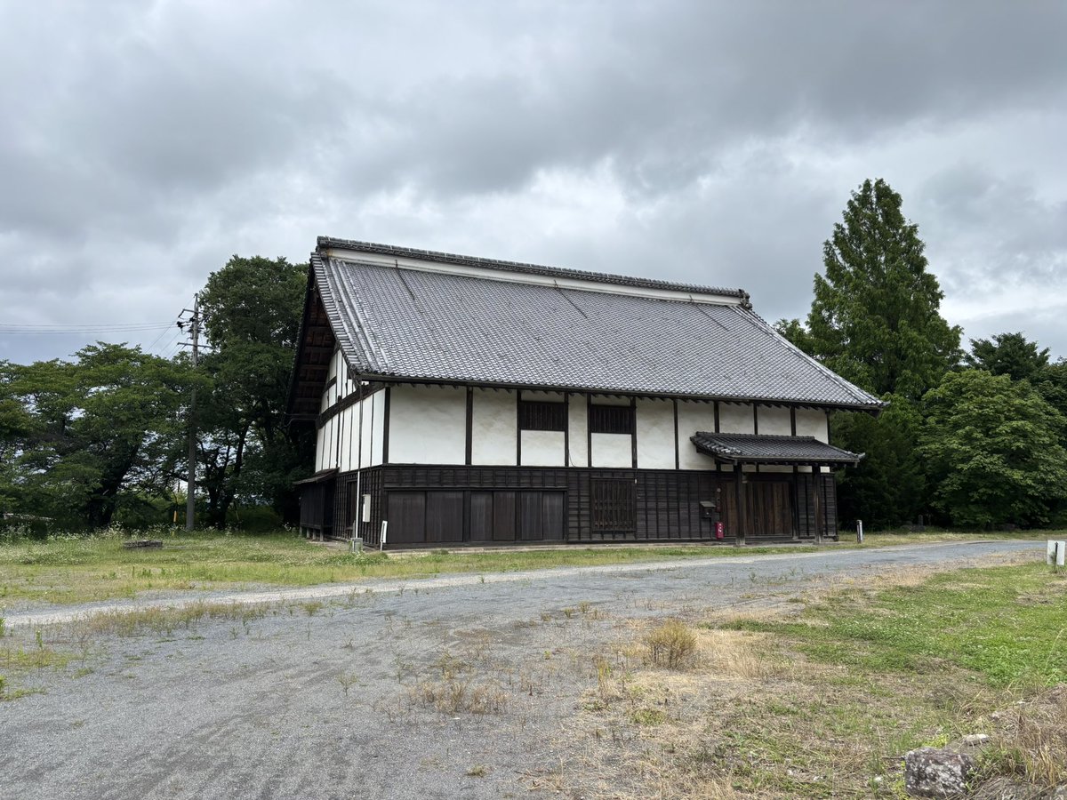 galm2fox2's tweet photo. 龍岡城五稜郭（佐久市臼田田口）その1。
新しくガイダンスセンター増築したらしいけど、ガイドの養成はこれからかしら？
旧田口小学校の撤去はまだまだ先になりそうですネ(^^) https://t.co/M1Ic6Oq6HK