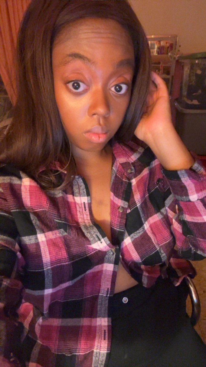 SovereignCarmen's tweet photo. I am one real ass hoe. I don’t want your man but I take his money. It’s strictly business transactional. Money makes the world go around. I be staying getting money. It be your money. 

Findom https://t.co/MAmfpyO3IF