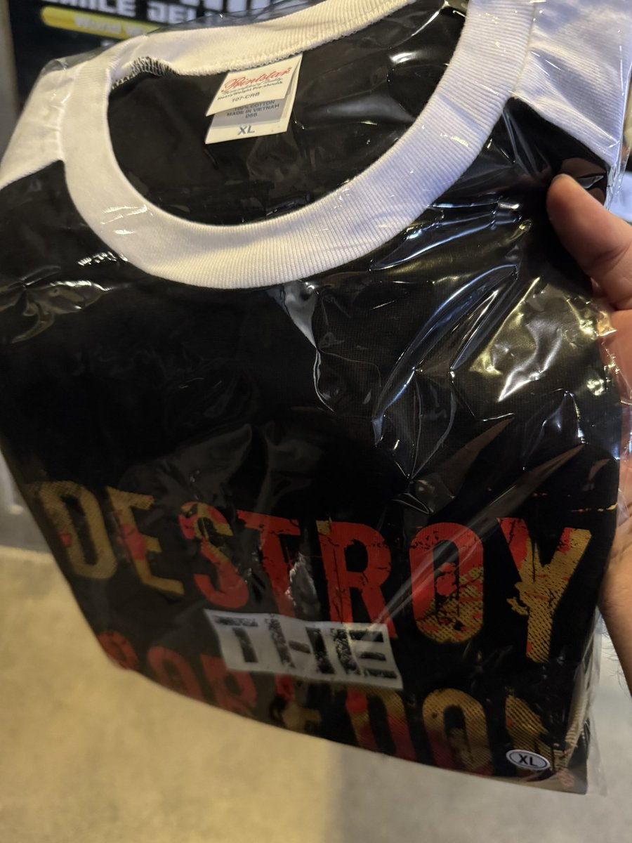 kochocoball's tweet photo. 昨日は川崎クラブチッタ
ANTHEM 
Destroy the boredom tour2026
行ってきました〜、最高でした😀
グッズも買ってしまった〜

#ANTHEM
#destroytheboredom https://t.co/Ku6jJ87qkq