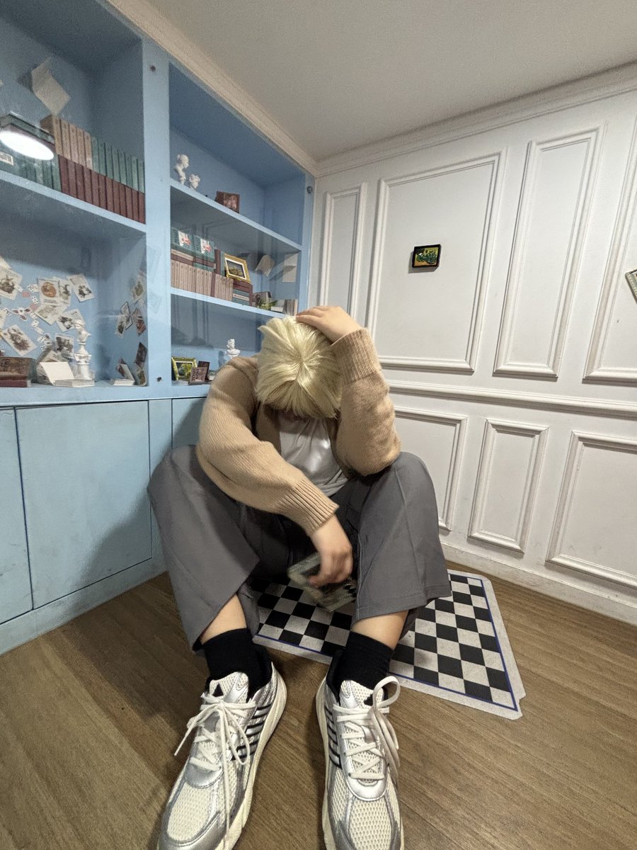 COS_yenn's tweet photo. 우진형행동 https://t.co/u8DEKio7IJ