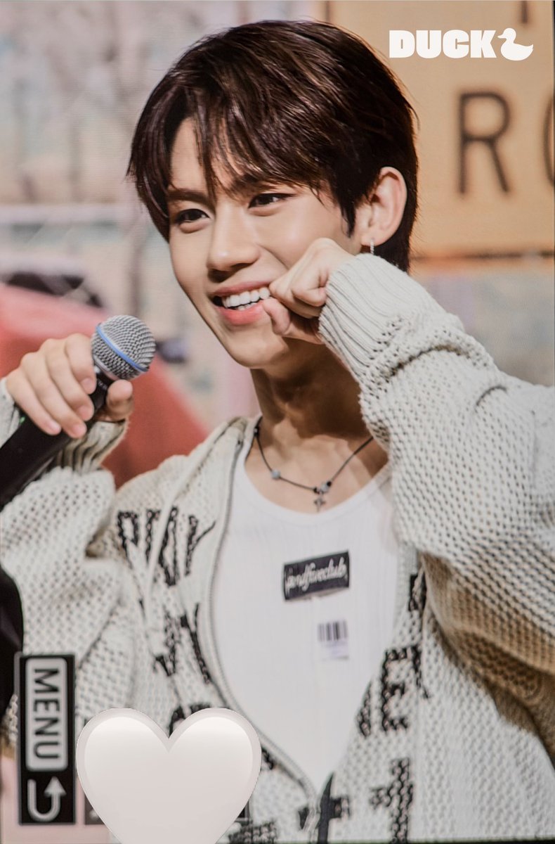 duck_JAEIL's tweet photo. 260628 일본 릴리스 이벤트

🥰🥰pre 

#유어즈 #YUHZ #재일 #JAEIL https://t.co/8sqKfoQPCT