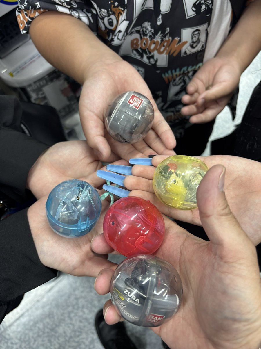 glay_are_thjt's tweet photo. いっぱいあった✨
#GLAY #GLAYER #GLAY一家 https://t.co/uot7RBzYW1