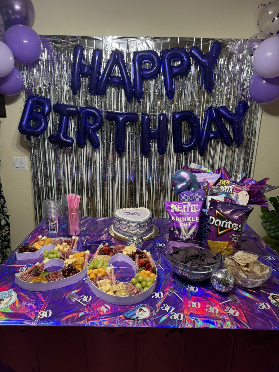 kaebearrr's tweet photo. 30 yrs old &amp; still beliebin 💜✨

(not pictured: the rest of the house covered in my old jb cds/albums, posters &amp; all my friends who dressed up as different versions of jb) https://t.co/hBI4pO4Cxz