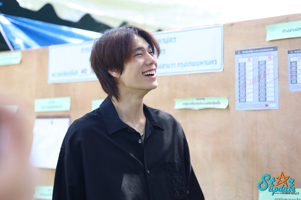 webstarupdate's tweet photo. “ภูวินทร์” ตัวแทนคนรุ่นใหม่ ออกมาใช้สิทธิเลือกตั้งฯ อยากเห็นกรุงทพฯ ดีขึ้น 

#phuwintang #เลือกตั้งกทม2569 https://t.co/UYvLdrP4Cj
