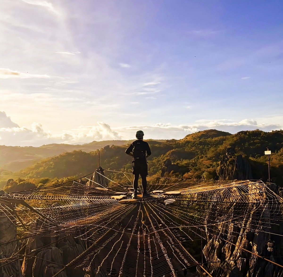 DiscoverMnl's tweet photo. Spend more time in nature. You’ll be surprised by the beauty you’ve been missing. 🌿☁️

Location: Masungi Georeserve, Baras, Rizal

#DMTravelSeries
#DiscoverMNL https://t.co/anksw8JvvT