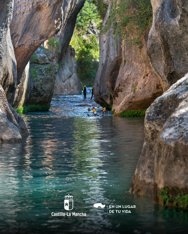 cspuertollanocf's tweet photo. Cada baño es una experiencia única que combina naturaleza, diversión y tranquilidad en el corazón de Castilla-La Mancha. ✨ Si deseas darte un chapuzón, consulta las zonas de baño autorizadas.@turismoclm  
#EnUnLugarDeTuVida #CastillaLaMancha #TurismoCLM #ZonasdebañoCLM https://t.co/3GrG76DRHB