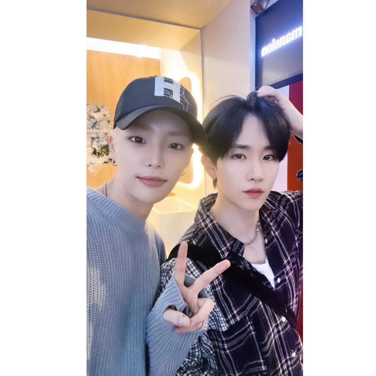 zzommzzomm's tweet photo. 230322 팀24시 인스타

오늘은 핔요일!
팀24시 많은 응원해주세요❤️🫶🏻

#피크타임 #peaktime #팀24시 
#핔요일 https://t.co/AONd3Q3PwF