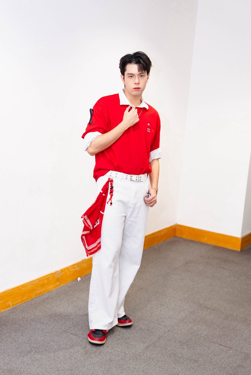 LE7EL_Official's tweet photo. .・✭ NOEL ࿐࿔ᯓ⭑
#LE7EL
#NOEL_LE7EL
#POPCYCLESHOWS
#POPCYCLESHOWSxLE7EL
#TheCanvasOfTPopSound
#PopCycleTimetable #BACC https://t.co/gLJ6bE0FGs