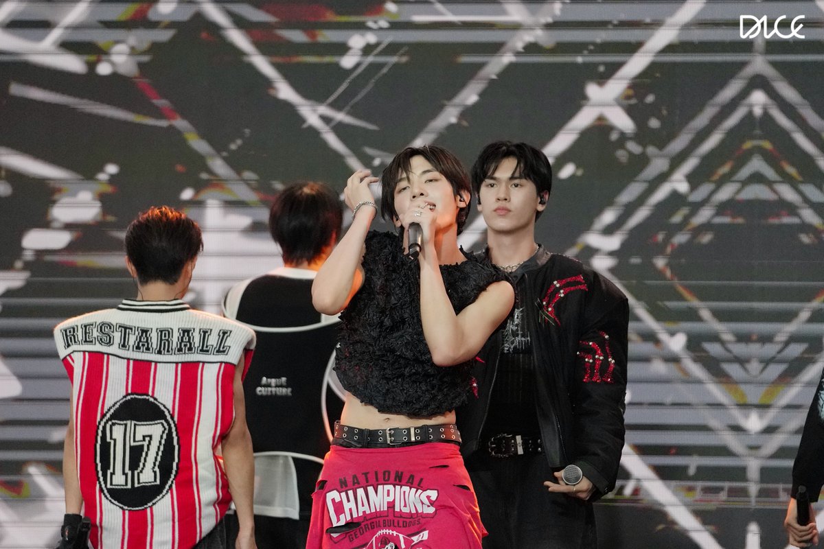 DICE_SONRAY's tweet photo. [RECAP] Moments from the stage at Sawasdee Seoul Thai Festival 2026 💪🏻🔥〰️ (1/3)

#SawasdeeSeoulxDICE
#SawasdeeSeoulThaifestival2026
#DICE_SONRAY
#SONRAYMUSIC https://t.co/T0u12rK7A3