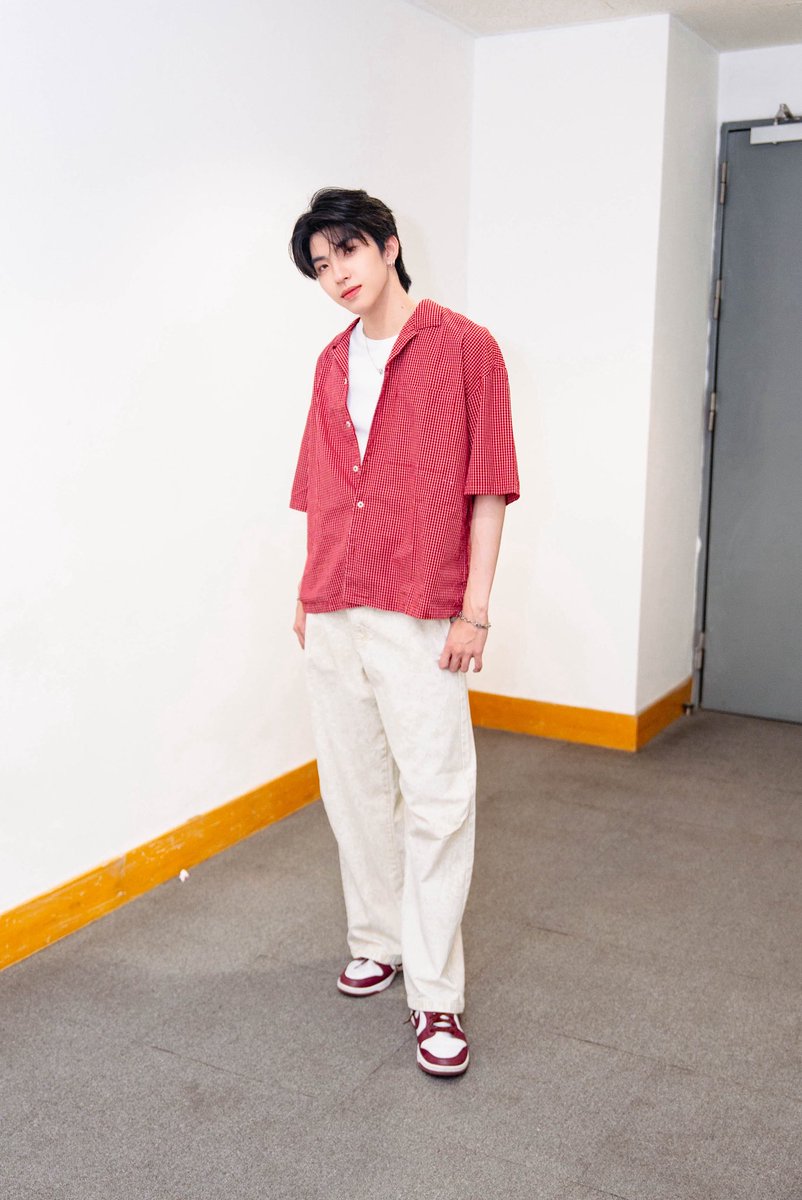 LE7EL_Official's tweet photo. .・✭ MALE ࿐࿔ᯓ⭑
#LE7EL
#MALE_LE7EL
#POPCYCLESHOWS
#POPCYCLESHOWSxLE7EL
#TheCanvasOfTPopSound
#PopCycleTimetable #BACC https://t.co/CgmjXL26c2