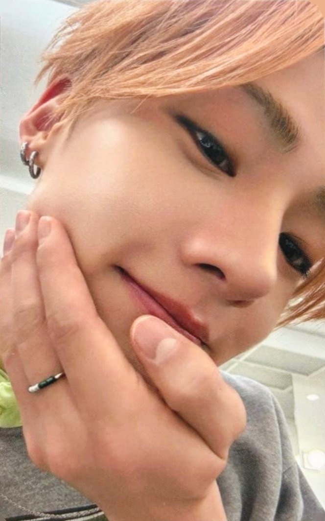 eclairswon's tweet photo. #sangwon japan fancon, fanclub photocard day 1, 2, 3~ 💚 https://t.co/JspCiPA5ob