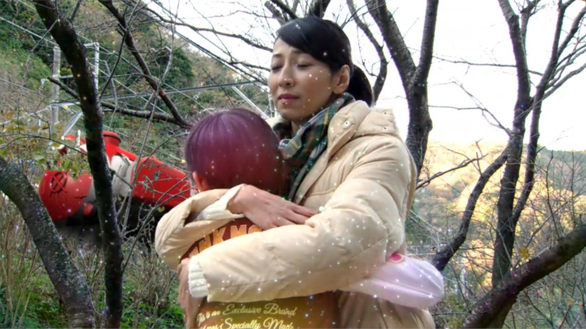 rei0plus_0's tweet photo. 童心に帰れるようなごっこ遊び戦隊
また半年、楽しめて最高でしたね

大人になった子供は、終われば子供に帰り
童心に帰った大人は、終わると月曜から職場へ帰る
#烈車戦隊トッキュウジャー https://t.co/3War5vq0Qp