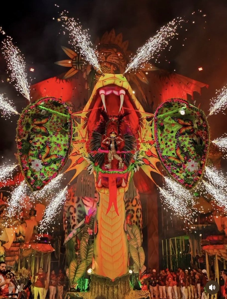 relicariocunha's tweet photo. a foto do festival até o momento #Parintins2026NaACrítica https://t.co/44bihmVyYm