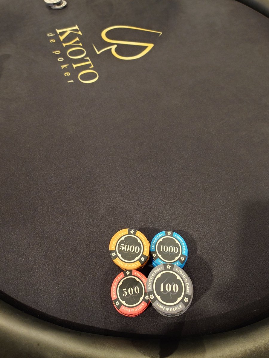 tecchanpoker's tweet photo. 京都デポ来ました。花鳥風月がんばります。
#JOPTGames
#ポーカー感謝祭 https://t.co/1f2rLfXdwe