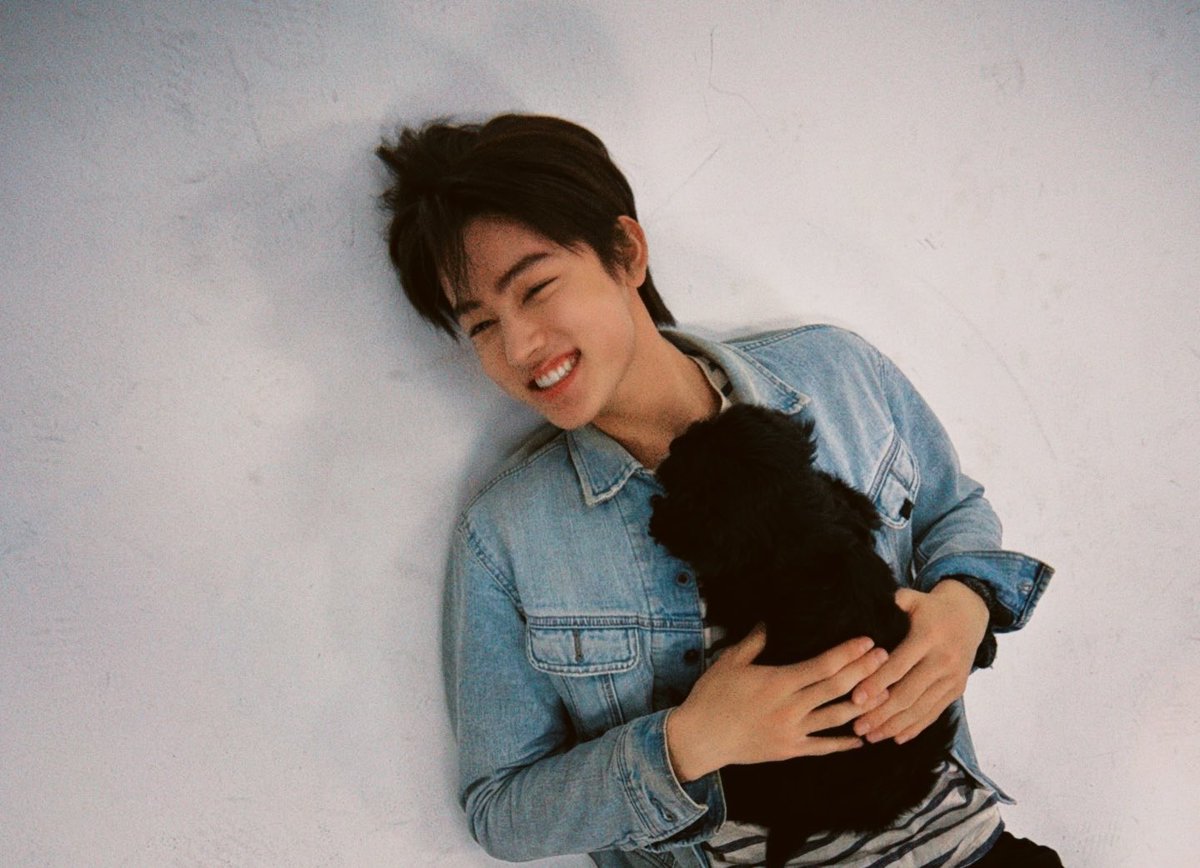 eomseaniee's tweet photo. happy sean ˖°📸 ༘♡🐾 https://t.co/SAPEKk6YzZ
