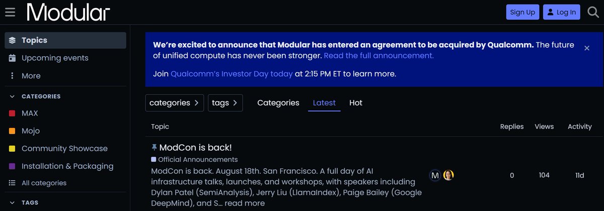 KotlinerBTC's tweet photo. 昨天發佈的$NVDA分析文，漏掉了這則重磅消息。這則消息表面上是QCOM併購150人小公司Modular。

表面上好像和輝達無關? 但實質關係重大。

Modular在上課月推出Mojo 1.0 Beta ，雖然是初代但核心功能已完整。
「Mojo 語言+MAX 平台」將會是輝達CUDA的直接威脅者，因為前者可以讓開發者寫一次程式碼，跨不同廠牌晶片運行。

同一個模型、同一個程式碼庫，可以在 NVIDIA GPU、AMD GPU、Intel、ARM、Apple Silicon、Qualcomm NPU 等不同硬體 上運行，而無需重寫。
