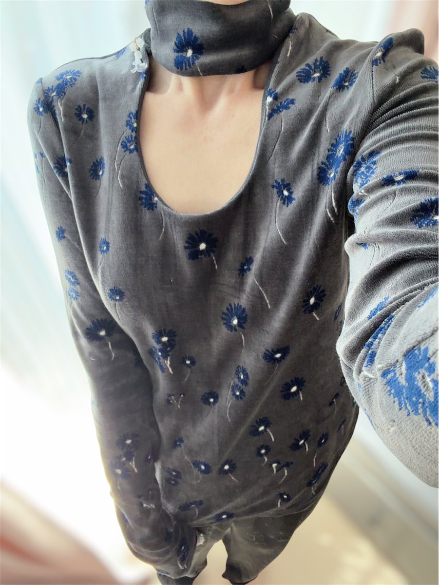 mameの伊勢丹別注のベロアトップス届いた🩶ᩚ💙ᩚゆるっとした感じで