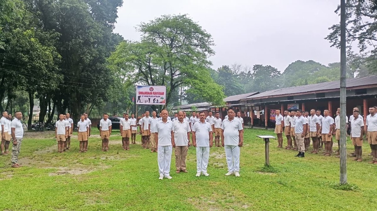13thapbn's tweet photo. Today the last Sunday of June-2026, is observed as" Shramdaan Ravivaar" at 13th Assam Police Battalion, Hqr. Lilabari, Lakhimpur and various service Platoons/BOPs of this unit.
@assampolice 
@DGPAssamPolice https://t.co/msA1Ml9QCf