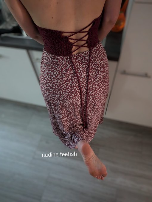 Tallgirlwithfeets - Ob du mir mal mit der Schnürung helfen könntest? https://t.co/b1fXHbs6sg