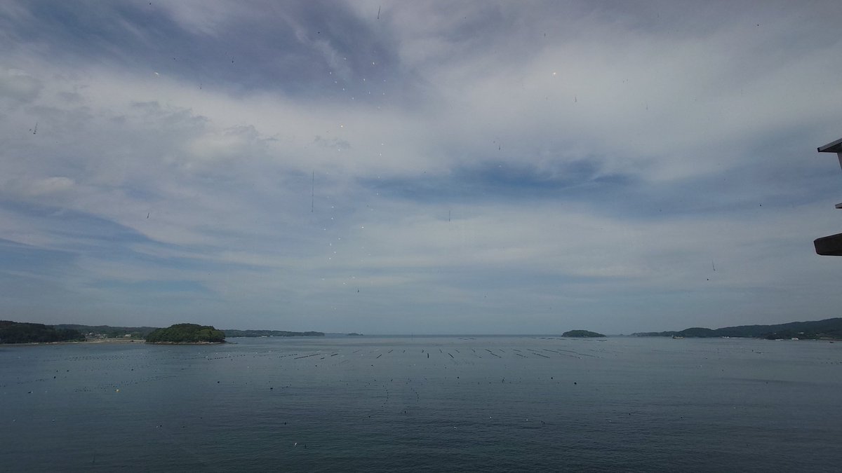 yosoro_vtec's tweet photo. 前から来たかった南三陸ホテル観洋さんの温泉。オーシャンビュー全開で良かった！

かつおの刺身・たたき定食も美味😋🍴 https://t.co/Y9E1dkBhPO