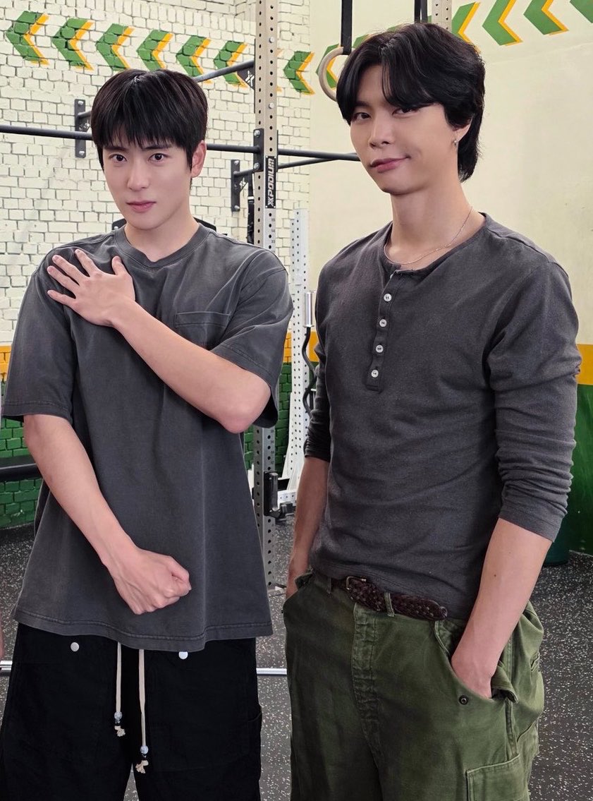 mycaptainjohnny's tweet photo. มากับเข็มขัดในตำนาน 💕 https://t.co/pBSlQAK087