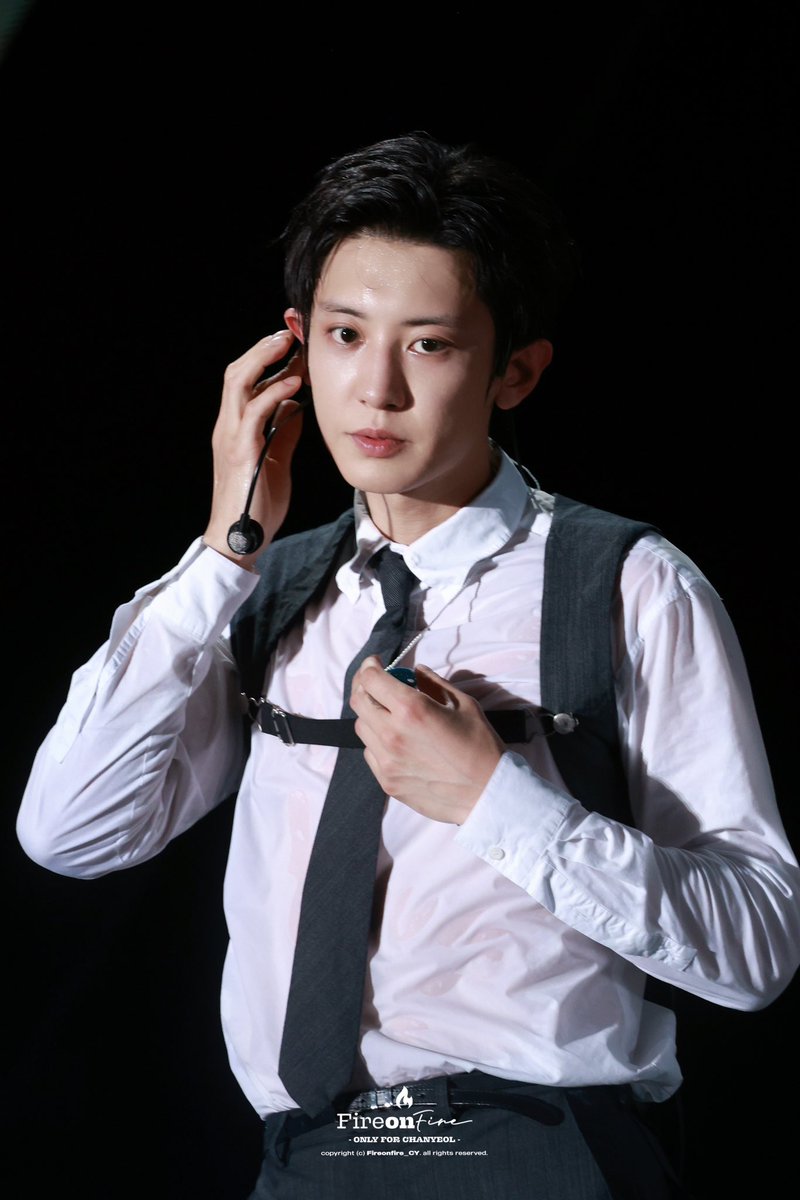 Fireonfire_CY's tweet photo. 260620 EXhOrizon in Kuala Lumpur
#CHANYEOL #찬열 https://t.co/Q60gKoNw0W
