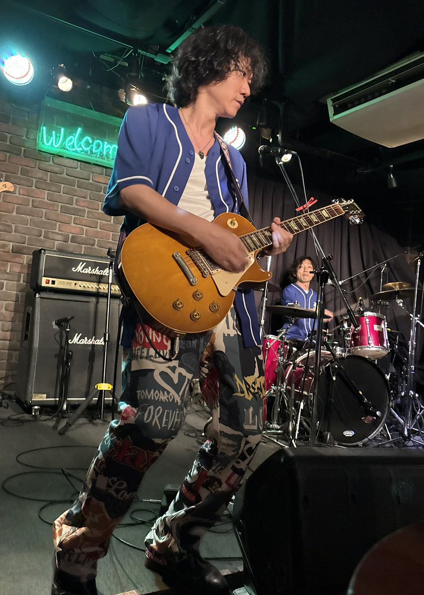 ayunoneko's tweet photo. 昨日は大塚Welcome backに
「俺にシビれろ！vol.6」を観に行ってきた

前回の俺シビからもう１年😳
１年って早すぎる💦

今回はオリジナル４組
皆さん自分の曲に自信があって、イキイキして楽しくてたまらないって感じだった

個性豊かで、いや〜楽しかった✨
また観たい！ https://t.co/wLMFUl2QcP