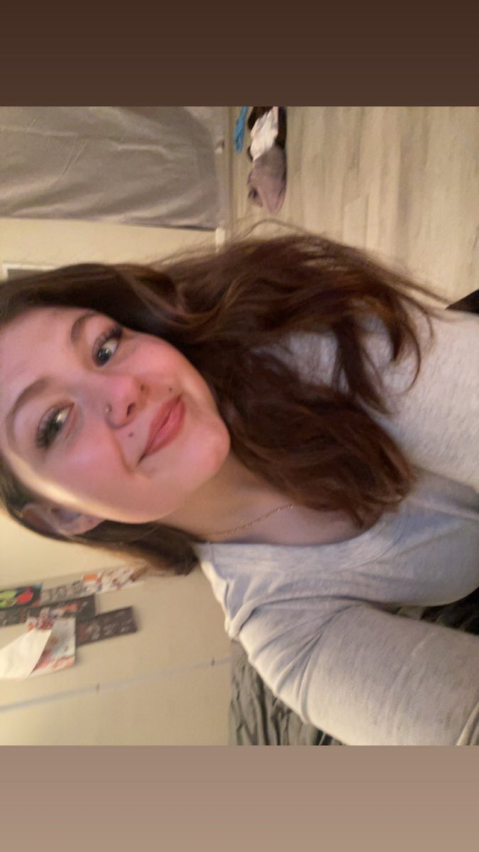 Silly4Lilli's tweet photo. Introooo🍃💋

-SillyLILLI🫶🏼 (aka queef queen)
-18 she/her
-5”5 
-bi
-stoner+gamer🍃
-not new to nsfw twt🫦

I took a break so lmk if you recognize meeee

Follow me on twitch @ SillyLillii https://t.co/99EJARhG7d
