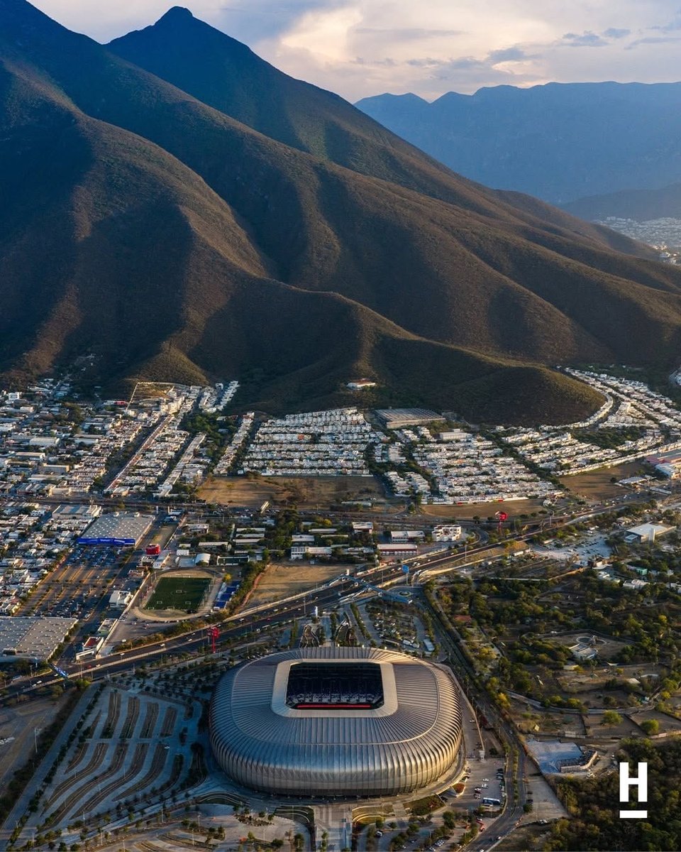 TravelBucketX's tweet photo. The most viral stadium in Mexico 🇲🇽
#fifa2026 https://t.co/4WqTa8N5cL