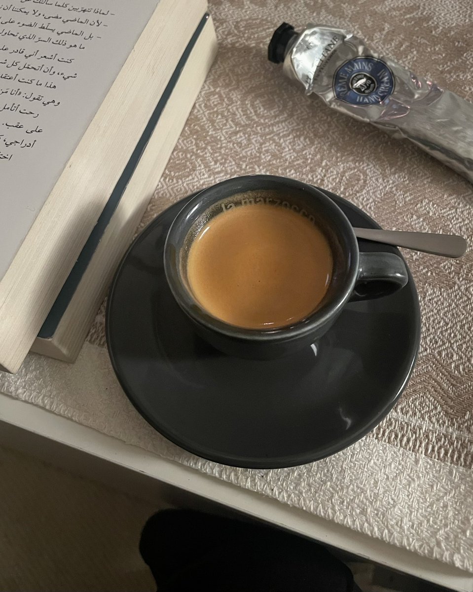 monologueae's tweet photo. على صباح الاحد ان يكون مثل هذي الكولومبيه الخارقه https://t.co/T2qld6zcge