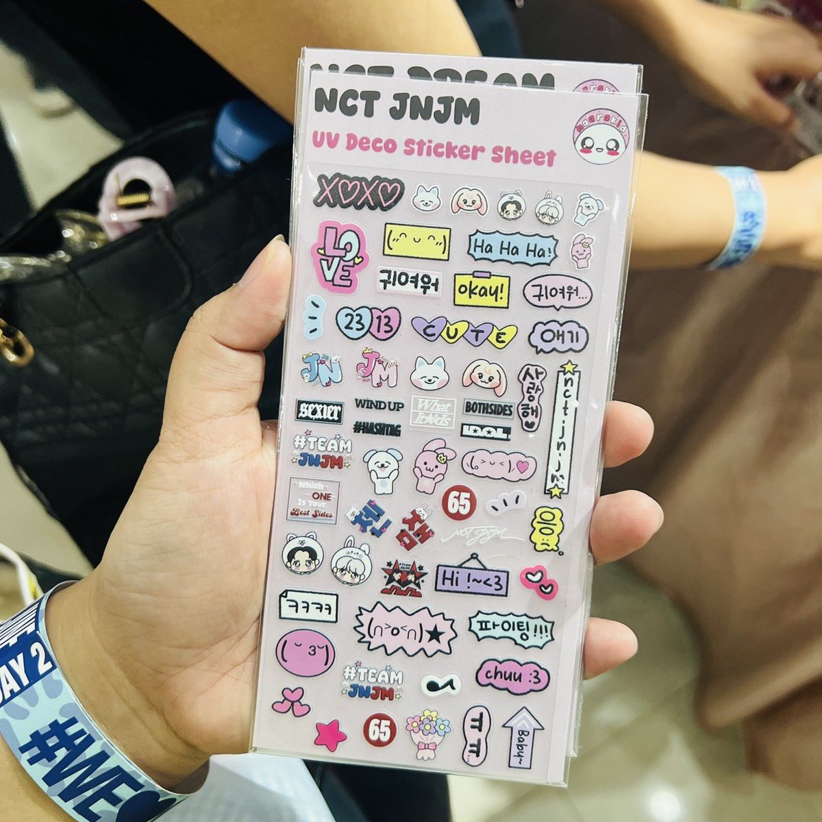 shzea's tweet photo. ♡♡♡ OPEN JASTIP OMO MARKET ♡♡♡

fee 2-15k yaaa 
ditunggu sampai sorean yaa 

tag. jasa titip wts wtb https://t.co/UDB3Feg58e
