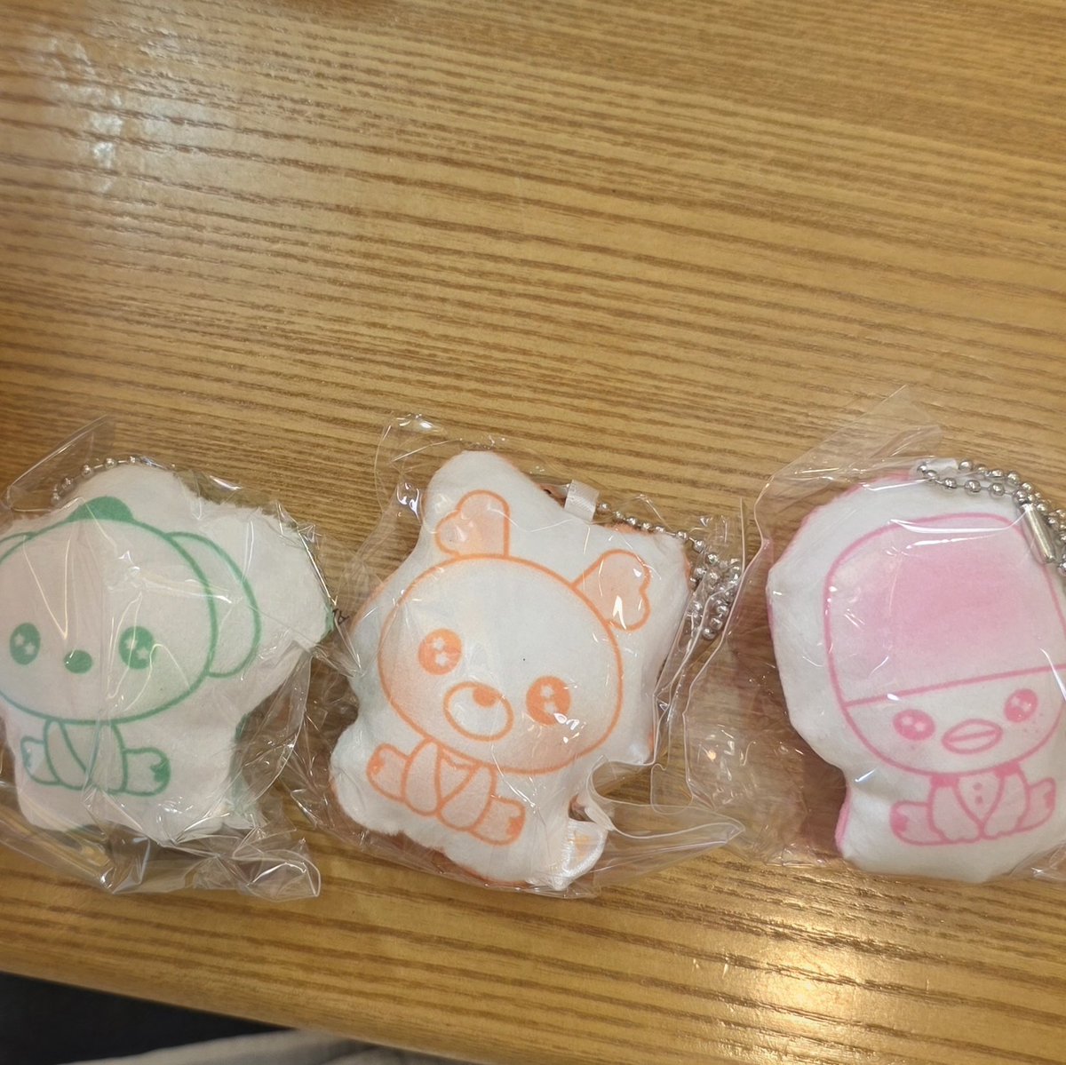 yan9do0o's tweet photo. 라이즈 팝업 아카이브 랜덤 가챠 교환

· 아크릴키링
🙋🏻‍♀️ : 락밤,똘병
🧡 : 용돌,냥덕
· 쿠션키링
🙋🏻‍♀️ : 락밤,똘병,멍룡
🧡 : 용돌,냥덕
· 플러그참
🙋🏻‍♀️ : 즈코,락밤,똘병,멍룡
🧡 : 용돌,냥덕

> 프로필 오픈채팅 < 으로 와주세요!

라이즈 riize 포카 포토카드 교환 양도 쇼타로 은석 원빈 소희 앤톤 https://t.co/6BIw7x1igE