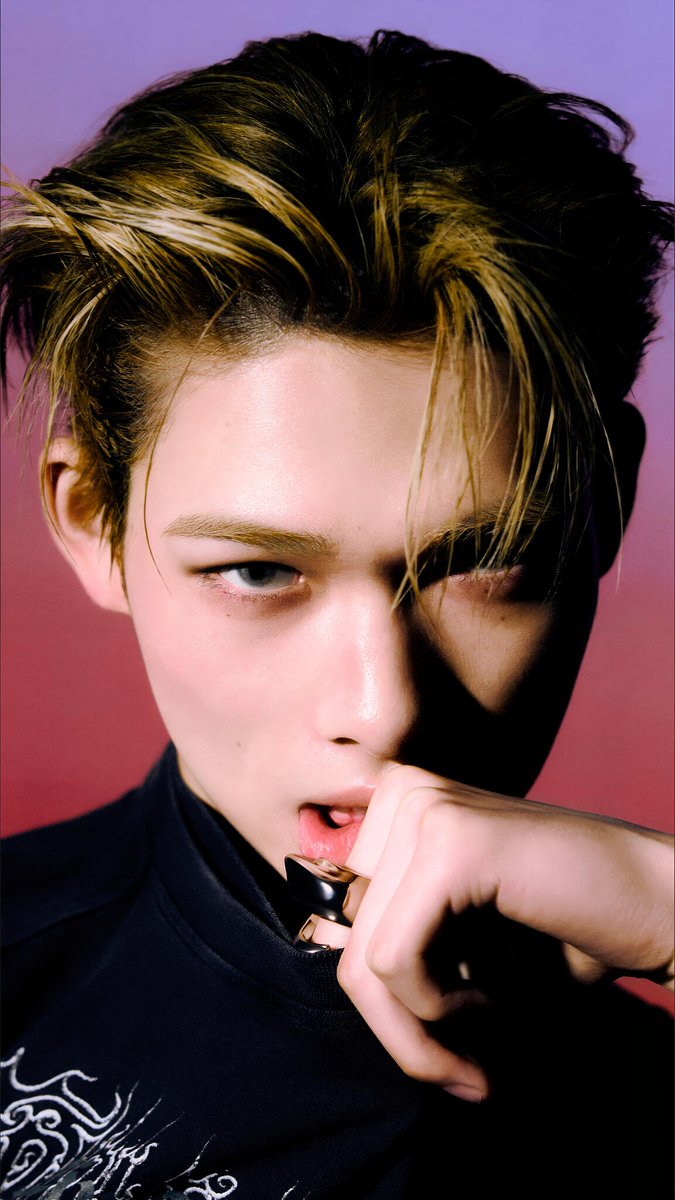 Ilive4hee07's tweet photo. ENHYPEN COMPLETE EDITION : The Cosmic Preview Cuts 2

#ENHYPEN #엔하이픈 #NI_KI
#COMPLETE_EDITION #바자스타 #THE_COSMIC #BAZAARSTAR 
#WALLPAPER #LOCKSCREEN https://t.co/JbKkkaPAvG