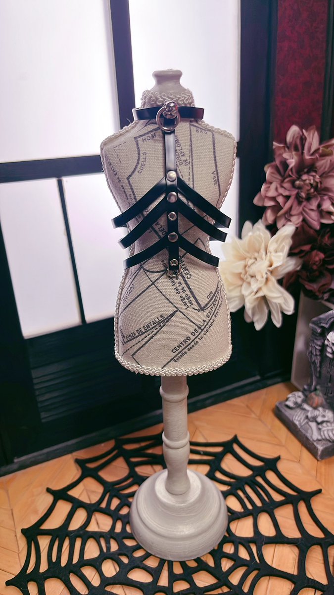 hiyo_3d's tweet photo. 【肋骨ハーネスプレゼント企画】
2枚目画像の品になります✨
フォロー&amp;この記事RP🔁で応募完了です❣️
注意事項、着用見本等をご覧になりご応募いただけますと嬉しいです🥰❣️
よろしくお願いします〜❣️ https://t.co/q2igNEWbVL