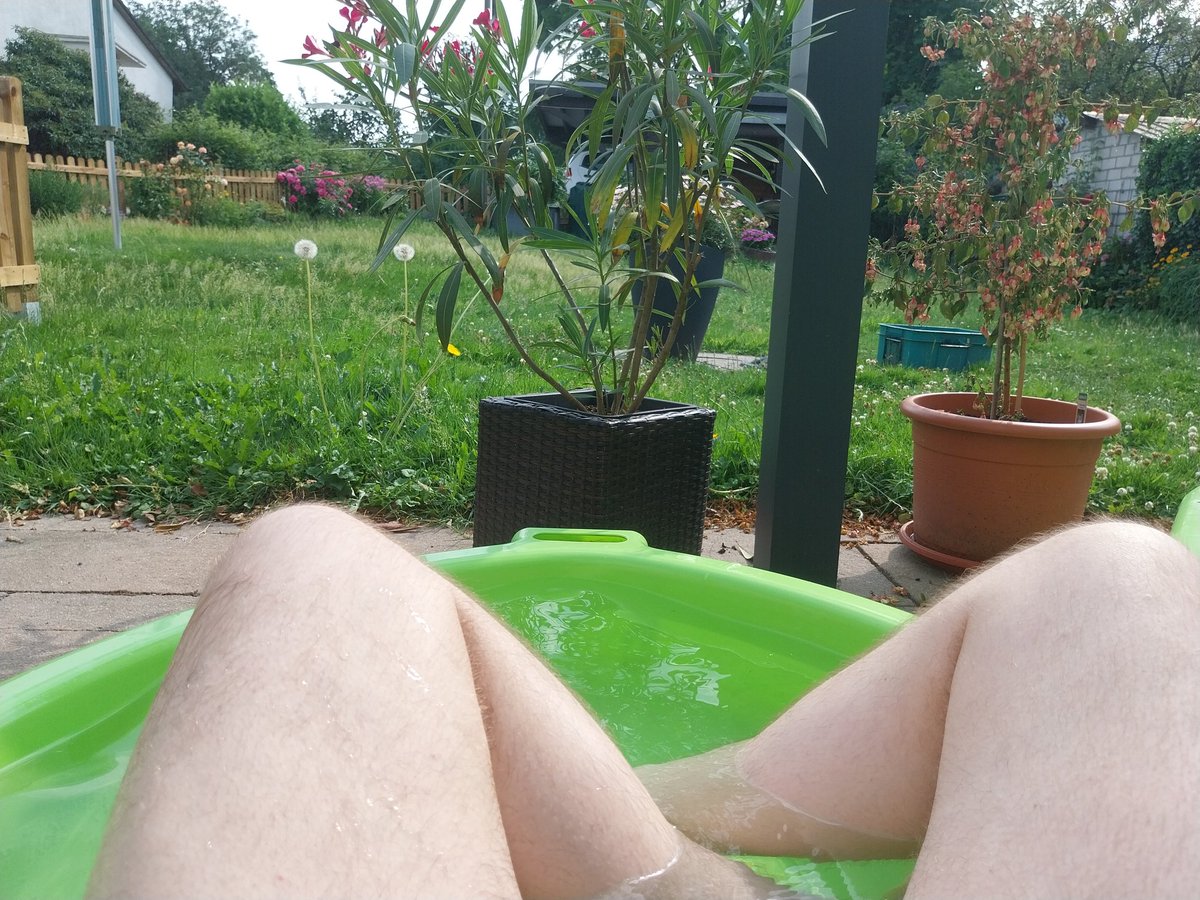 anchomedius's tweet photo. Urlaub auf der Terrasse 🥵 https://t.co/dXboDZbE2m