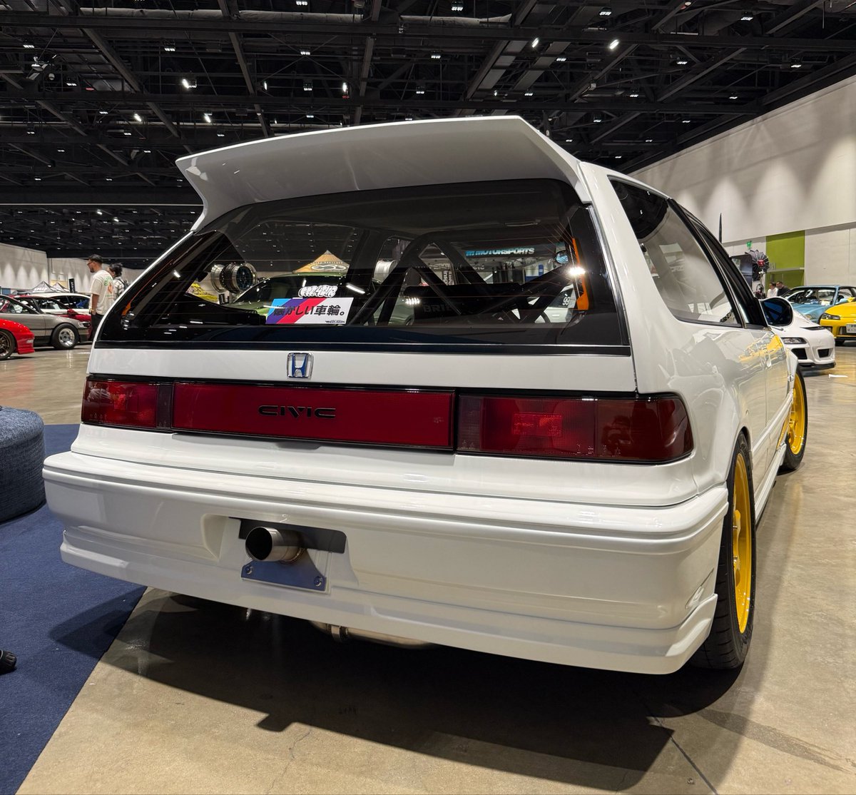 makotu_ef9's tweet photo. WEKFEST搬入完了🚗💨🇺🇸
僕が販売する『フルエアロ』を取り付けた左ハンドルのグランドシビックで貴重な経験させて頂きました✨

明日 沢山の方にこの車を見て頂く事が楽しみです😆‼️ https://t.co/11NEg5LugH