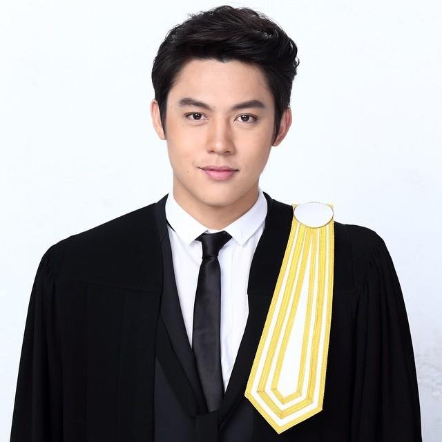 PandoraShots's tweet photo. นี่ผมจะโดนอีกแล้วหรอ

- ทนายสาธิตไม่ได้กล่าว- https://t.co/pfMOnINzXd