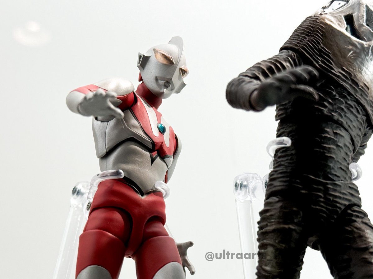 事後先着&抽選販売】 開催記念商品 S.H.Figuarts にせウルトラマン 
