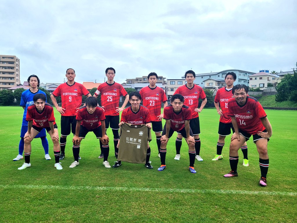 fcff_ise's tweet photo. 【試合結果】
神奈川県社会人サッカーリーグ3部
vs FC NOBRICK
前半 0-4
後半 0-0
TOTAL 0-4 ●Lose…

前半途中に崩れてミスから連続失点。
自分達の実力不足でした。
県リーグは少し間が空きますが切り替えて頑張ります。
#伊勢原フォルティシモ
#神奈川 #伊勢原 #社会人サッカー #地域活性化 https://t.co/mJUzmIOGhS