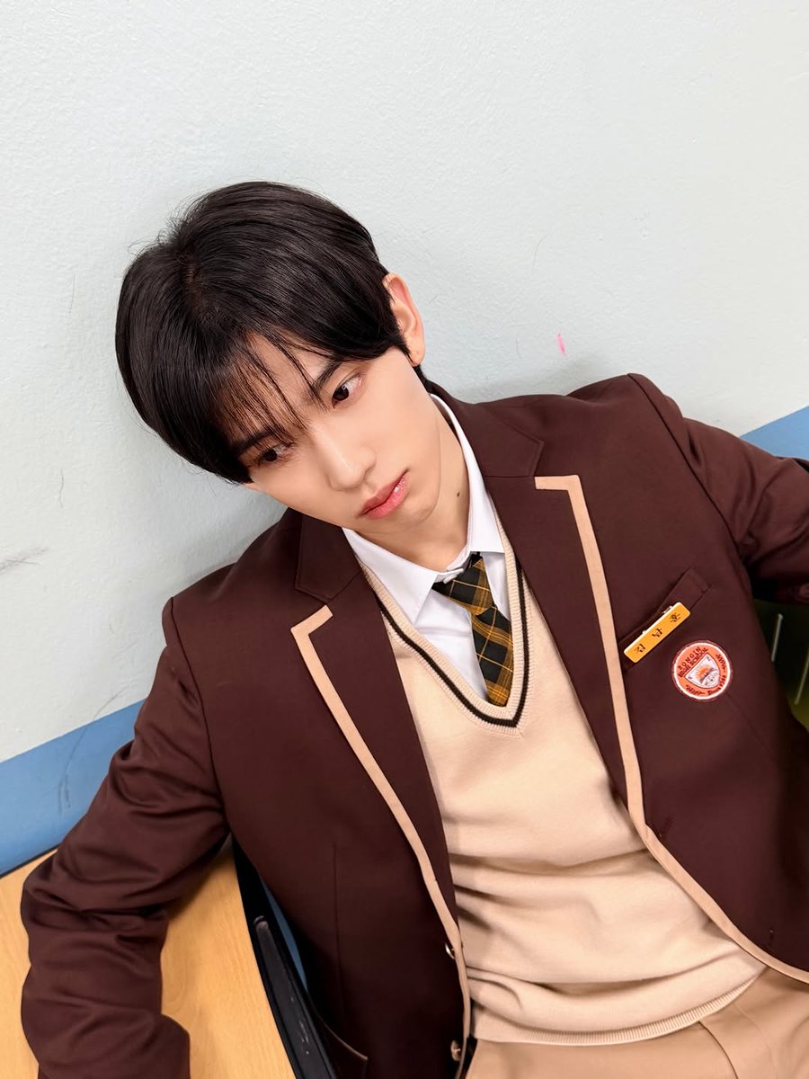 moonshot1207's tweet photo. 260628 LUN8 IG (1/4)
김남훈 학생
#카엘 #Chael #루네이트 #LUN8 https://t.co/x9M51OHsoN