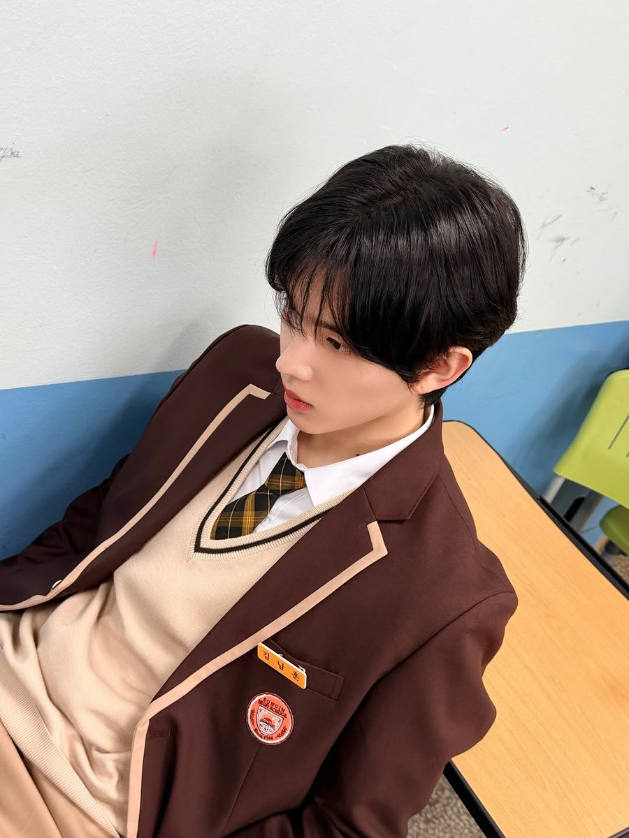 moonshot1207's tweet photo. 260628 LUN8 IG (1/4)
김남훈 학생
#카엘 #Chael #루네이트 #LUN8 https://t.co/x9M51OHsoN