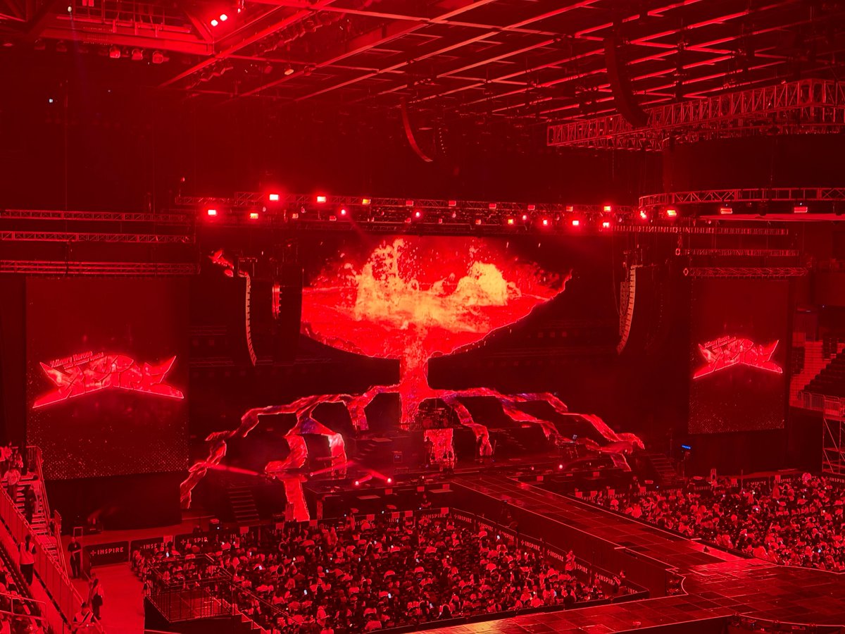 nini_8v2's tweet photo. 260628 b.stage #케빈박

🦹😈 https://t.co/6U3EmBUPAk