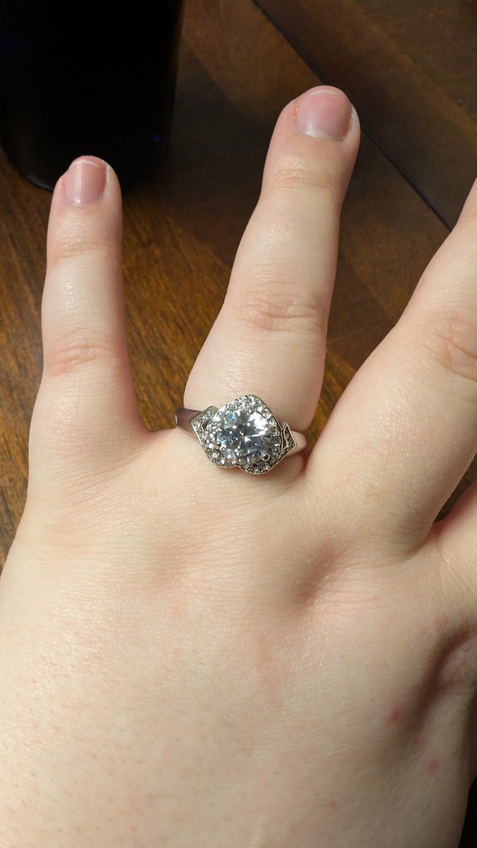 ItsanAlicat's tweet photo. Went to Distant Worlds with my bf and he proposed to me there! IM EXTREMELY HAPPY RN!! https://t.co/U0JSgL885L