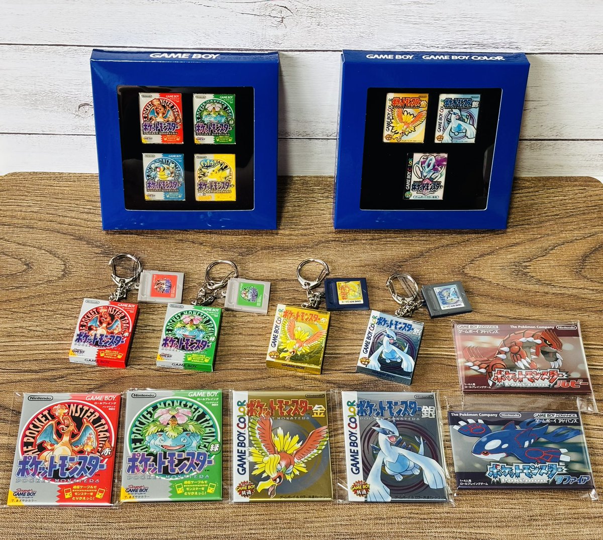 d74430S2's tweet photo. ポケセンから歴代ゲームソフトパッケージのグッズ届いた！
キーホルダー6個買って2個ダブったけど、欲しかった赤緑金銀そろったのでめっちゃ嬉しい☺️ https://t.co/kHf6xTbgAq