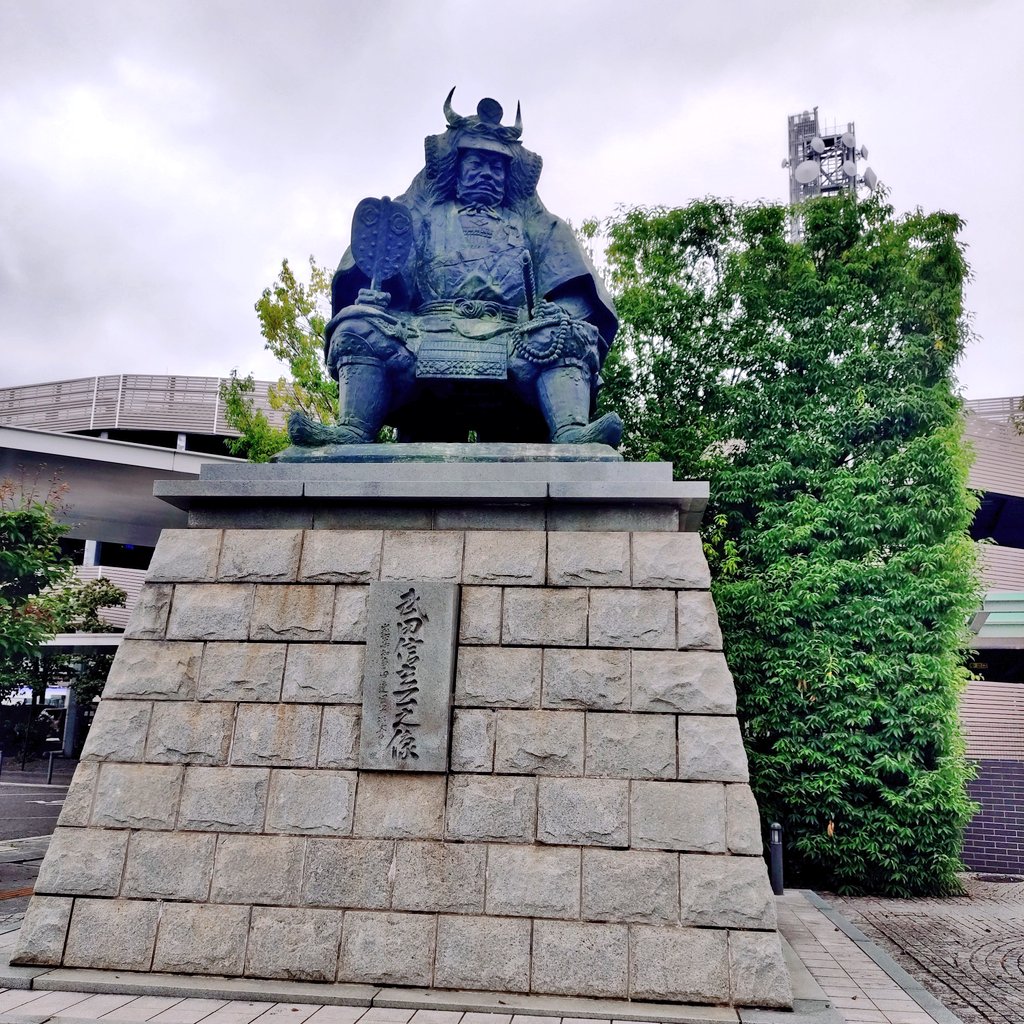harukickMM's tweet photo. 台風だったり前日に地震があったりしてましたが、甲府・石和温泉へ旅行してきました。
まずは甲府でランチ（ #奥藤 ）
その後は武田神社、甲斐善光寺へお参り。
善光寺の鳴き竜、なかなかの凄さ（鳴き竜今年三回目！）
戒壇巡り怖かった（笑）
その後石和温泉へ向かい、#糸柳 さんで宿泊。 https://t.co/r3bVQqpLzc