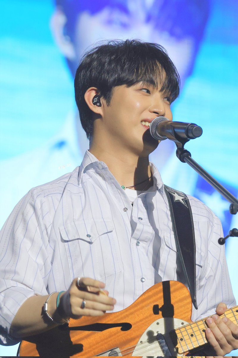 y_23_99's tweet photo. 260626 #어썸스테이지 #임현식

ദി(☆⸝⸝ᵔ‿ᵔ⸝⸝) https://t.co/JgSeoC8ViX