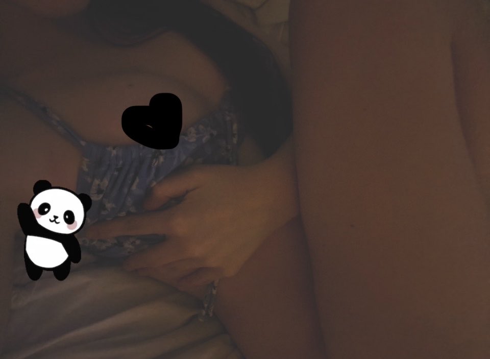 islascupcake's tweet photo. I love this bikini top sm #lowlvl #nsfw https://t.co/trtD9D4N60
