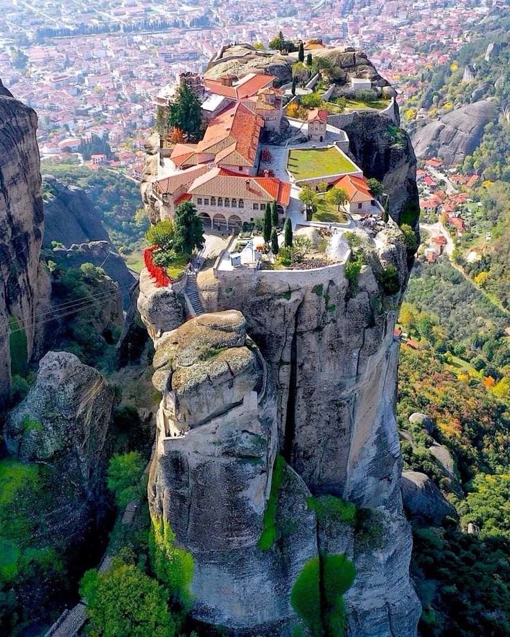 ab_cd_1235's tweet photo. Monastery of the Holy Trinity  🇬🇷 https://t.co/haSIQycY91