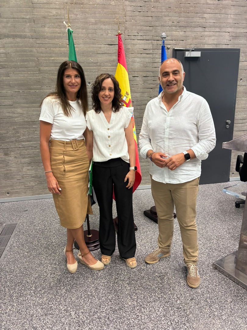 CSIFExtremadura's tweet photo. 🟢 R. Semanal
▶️ Terminamos reuniones con todos los grupos para presentarles 70 propuestas para los presupuestos
▶️ Cáceres, única ciudad de más de 50.000 habitantes sin vehículo de atestados
▶️ Toman de posesión de nuestros delegados como miembros del Pleno del Consejo Escolar https://t.co/NabXYbiok0