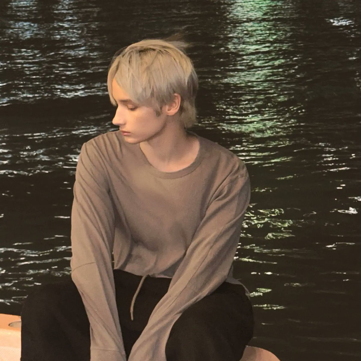 yjazbmg's tweet photo. 누가사진찍어주는건지는몰라도
피드에서감도가느껴짐 https://t.co/jDCzshKu9c